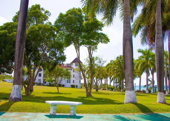 Dreams At Seacastles Montego Bay